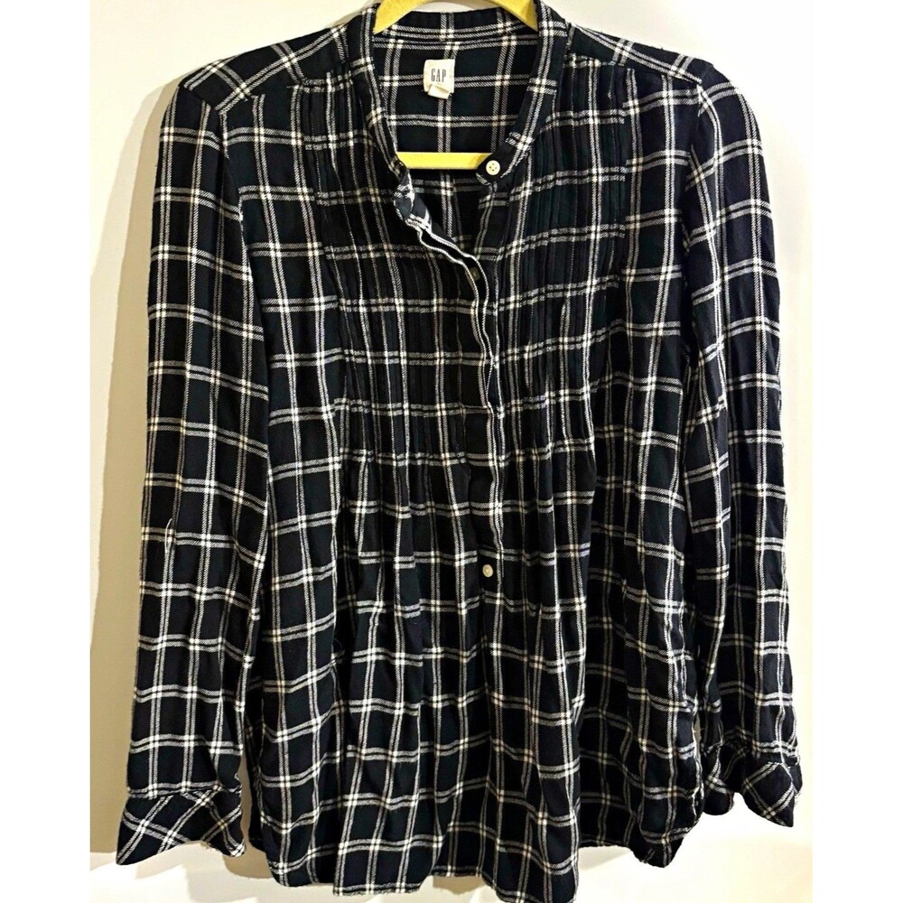 GAP Woman’s M Black/White Plaid Long Sleeve Band Collar Button-Up Shirt